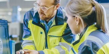 Fast backs OSH talents fee