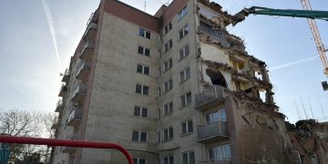 First tower block comes down for Windsor redevelopment