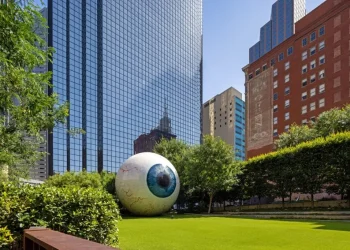 From empty places of work to city houses: Throughout the conversion growth From empty places of work to city houses: Throughout the conversion growth