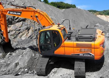 Develon to release next-gen excavators at Conexpo 2026