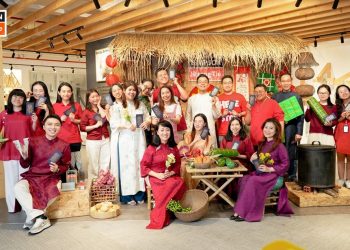 Throwback: Satisfied Lunar New 12 months at Simpson Robust-Tie Viet Nam