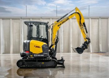 CONEXPO: New Holland Building debuts expanded D-Sequence vary