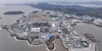 China Ramps Up Huge Non-Fossil Power Initiatives in Wake of Mid-East Battle