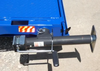 Automotive Trailer Stabilizer Jacks That Make Loading More secure and Parking Extra Solid Automotive Trailer Stabilizer Jacks That Make Loading More secure and Parking Extra Solid