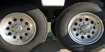 Distinction Between Automotive Tires and Trailer Tires