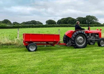 Farm Tipper Trailer Capability and Setup for Actual Farm Paintings
