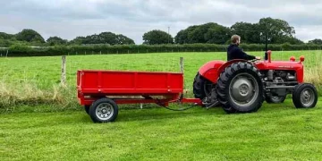 Farm Tipper Trailer Capability and Setup for Actual Farm Paintings