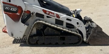 Guy arrested in ,000 mini excavator robbery