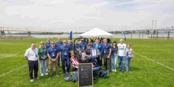 Guiness Global Data Set at TurfMutt Nice Garden in Louisville’s Waterfront Park : CEG
