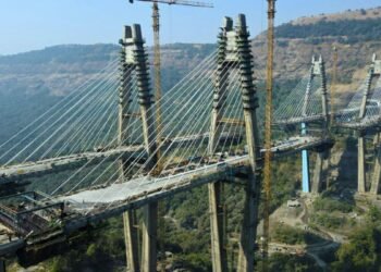 Primary Bridge for Indian Limited-access highway Calls in Potain Crane Energy : CEG Primary Bridge for Indian Limited-access highway Calls in Potain Crane Energy : CEG
