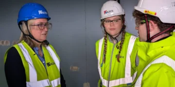 Minister vows motion on building apprentice dropout fee