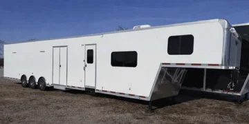 Highest Automobile Trailer With Dwelling Quarters for Racing and Lengthy Journeys