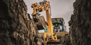 Compact apparatus: How smaller is operating larger