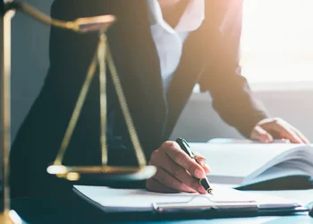 Contractor ordered to pay shopper £1m after failing to overturn adjudication Contractor ordered to pay shopper £1m after failing to overturn adjudication