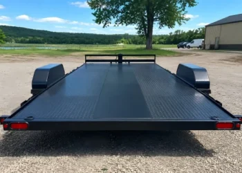 What Width of Automotive Trailer Do You Want for Your Automobile