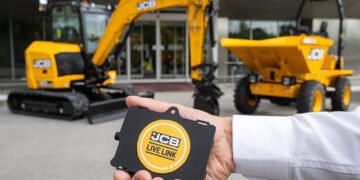 JCB LiveLink now fitted as usual on mini-excavators and website online dumpers