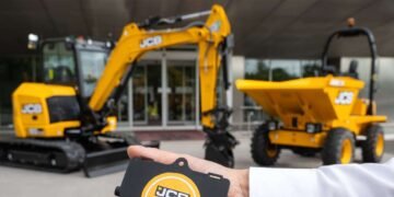 JCB’s LiveLink now same old on mini excavators and dumpers