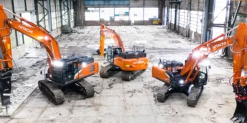 Deere, Hitachi to dissolve 33-year joint excavator undertaking