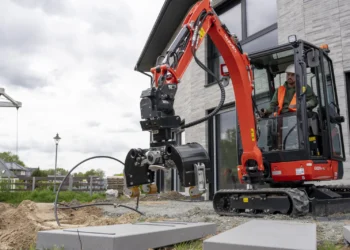 Kubota upgrades KX016-5 and KX019-5 compact excavators Kubota upgrades KX016-5 and KX019-5 compact excavators