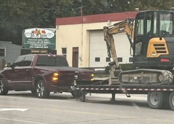 A Ram 1500 Rated to Tow 12,750 Kilos Max Were given Caught Seeking to Pull a Reported 12-Ton Trailer in Ontario A Ram 1500 Rated to Tow 12,750 Kilos Max Were given Caught Seeking to Pull a Reported 12-Ton Trailer in Ontario