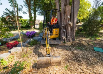 Caterpillar releases one-tonne micro hydraulic excavator