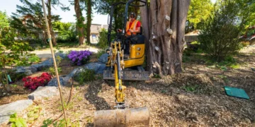 Caterpillar releases one-tonne micro hydraulic excavator