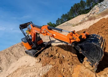 Hitachi Dedicated to Mini Excavator and Compact Wheel Loader Markets Hitachi Dedicated to Mini Excavator and Compact Wheel Loader Markets