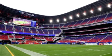 Who scored stadium and area contracts this summer season?